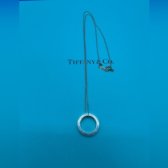 🔴Authentic TIFFANY & CO Silver Reservable T & CO 1837 Circle Pendent Necklace🔴 - Picture 6 of 10